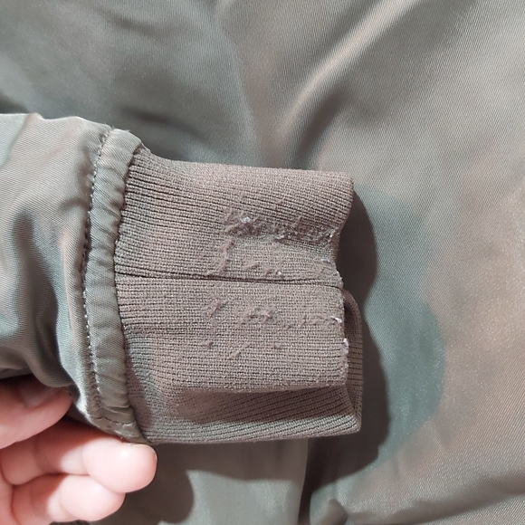 Aritzia Talula Whitby Bomber Jacket Olive Green Flight Military - Size Small - Picture 8 of 13